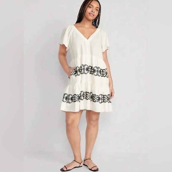 NWT! Old Navy Embroidered Flutter-Sleeve Mini Swing Dress - Multiple Sizes - Picture 2 of 9